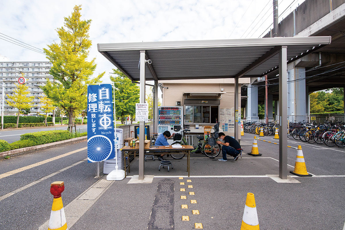 毎週月曜日朝9時から、新浦安第2自転車駐輪場にて出張修理を行っています。