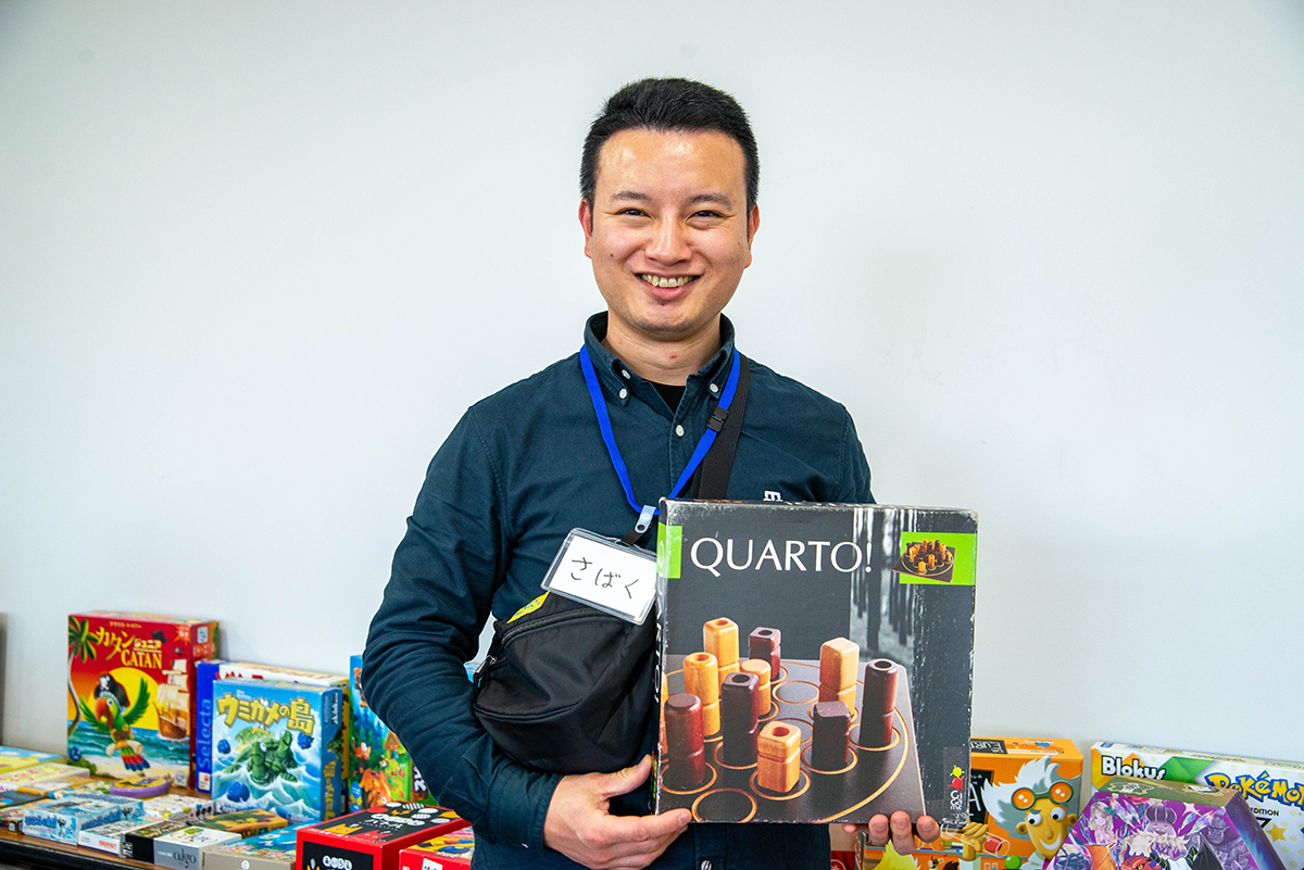 潜入取材レポ】年齢や性別関係なし！500種類以上のボードゲームで