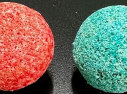 あったか〜いお風呂の恋しい季節！　手づくりの入浴剤で楽しみながらカラダぽかぽか♬　浦中自然科学部とバスボム＆万華鏡づくり、空気泡の射的も楽しんだ！　中央公民館地域交流会