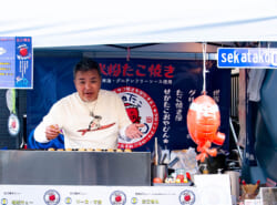 【2026年注目のお店！】「たこ焼き屋」が、街の安全や笑顔を支える見守り役に?! グルテンフリーの玄米粉たこ焼き店「せか蛸おやびん」石原敬弘さん