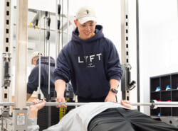 【うらやす求人】浦安エリアで今注目のパーソナルトレーニングジム。「トレーナー」で終わりたくないあなたへ。「全員参加型」の仲間を募集中！ ＠株式会社REVOIST