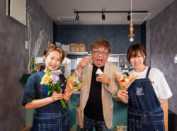 【新しいお店、見つけた！】花とソフトクリームとコーヒーと――♪温かな想いが交差する「Bloem Mooi !（ブルーム モーイ）」でとびきりの寄り道を！